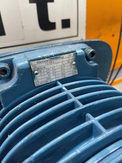 Usato GRU A BANDIERA DEMAG