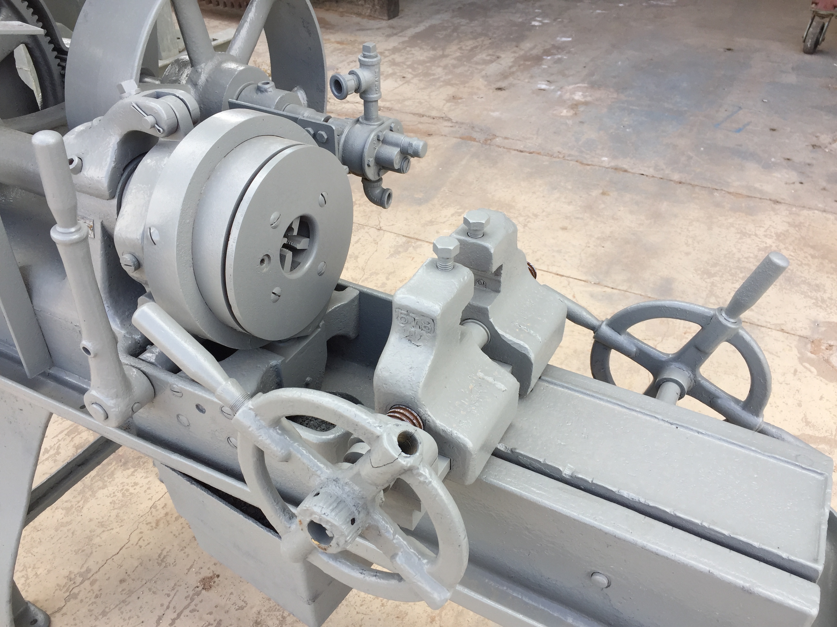 Used 2 1/2" Wells Bros Bolt Threader