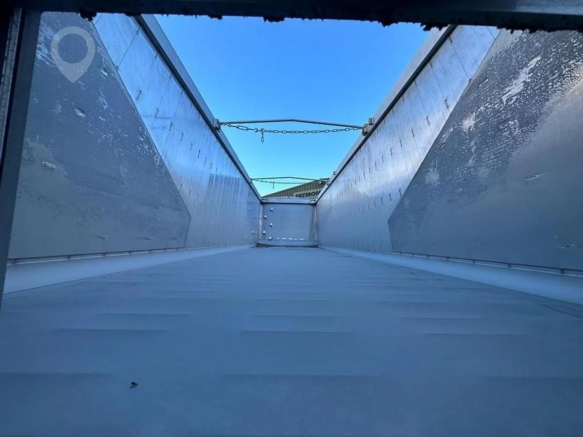 NEW Schmitz 70 Cubic YD Bulker