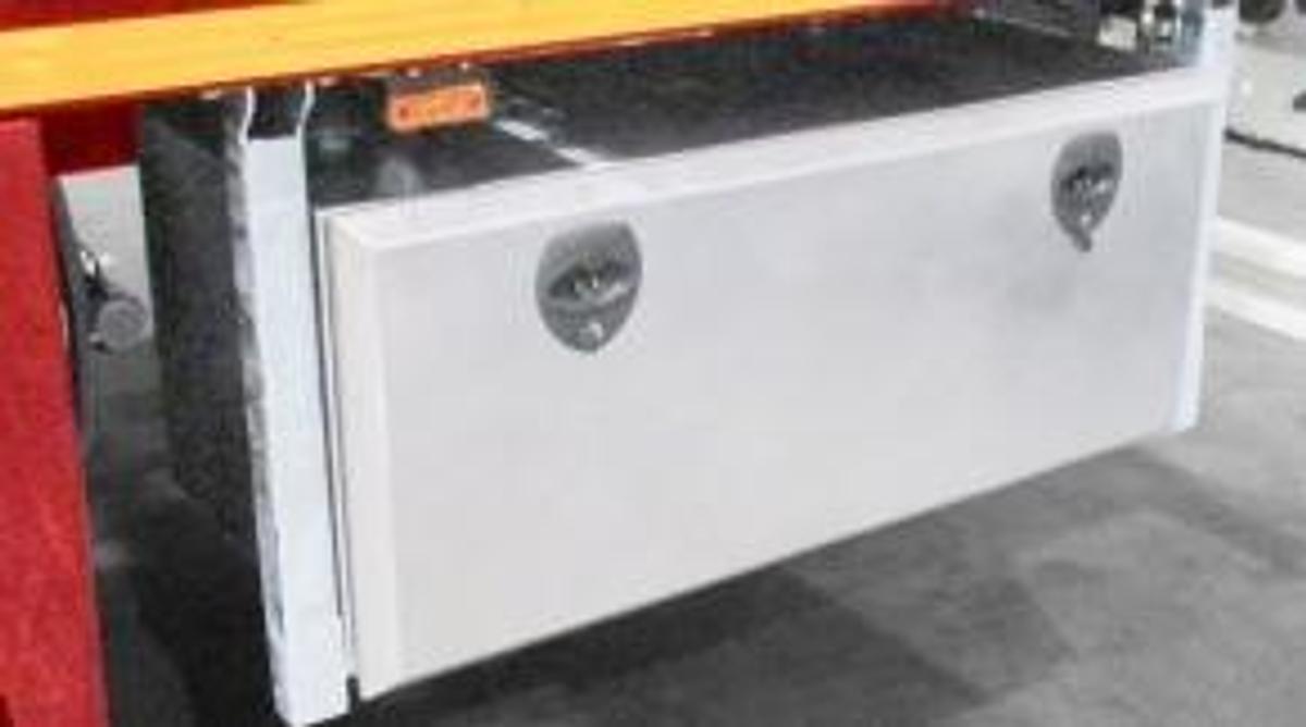 MAX200 flatbed trailer
