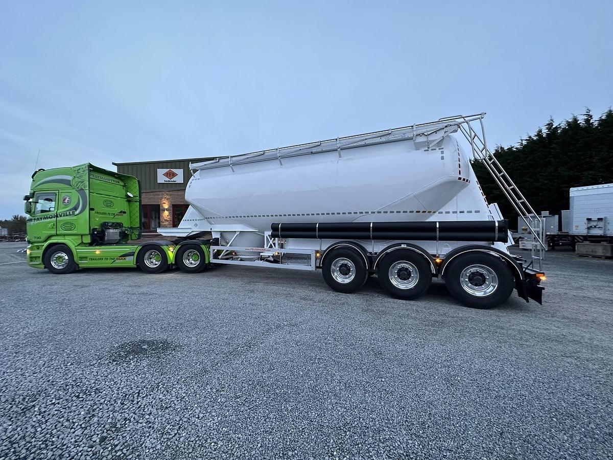 Feldbinder Bulk Tank.