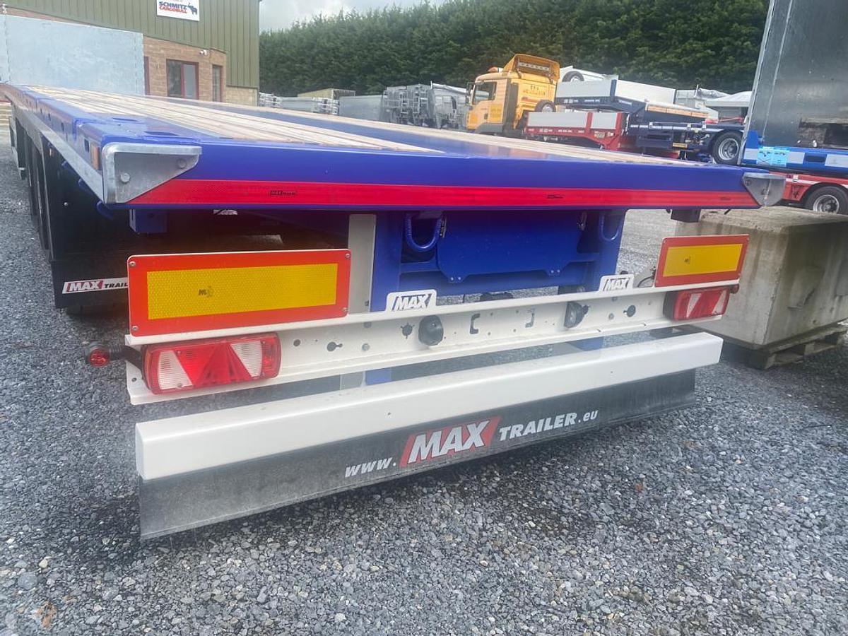 Used MAX Trailer Flat Trailer.