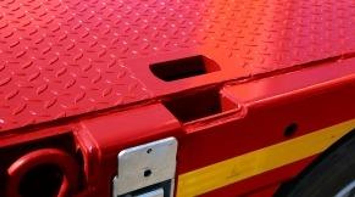 MAX600 turntable trailer