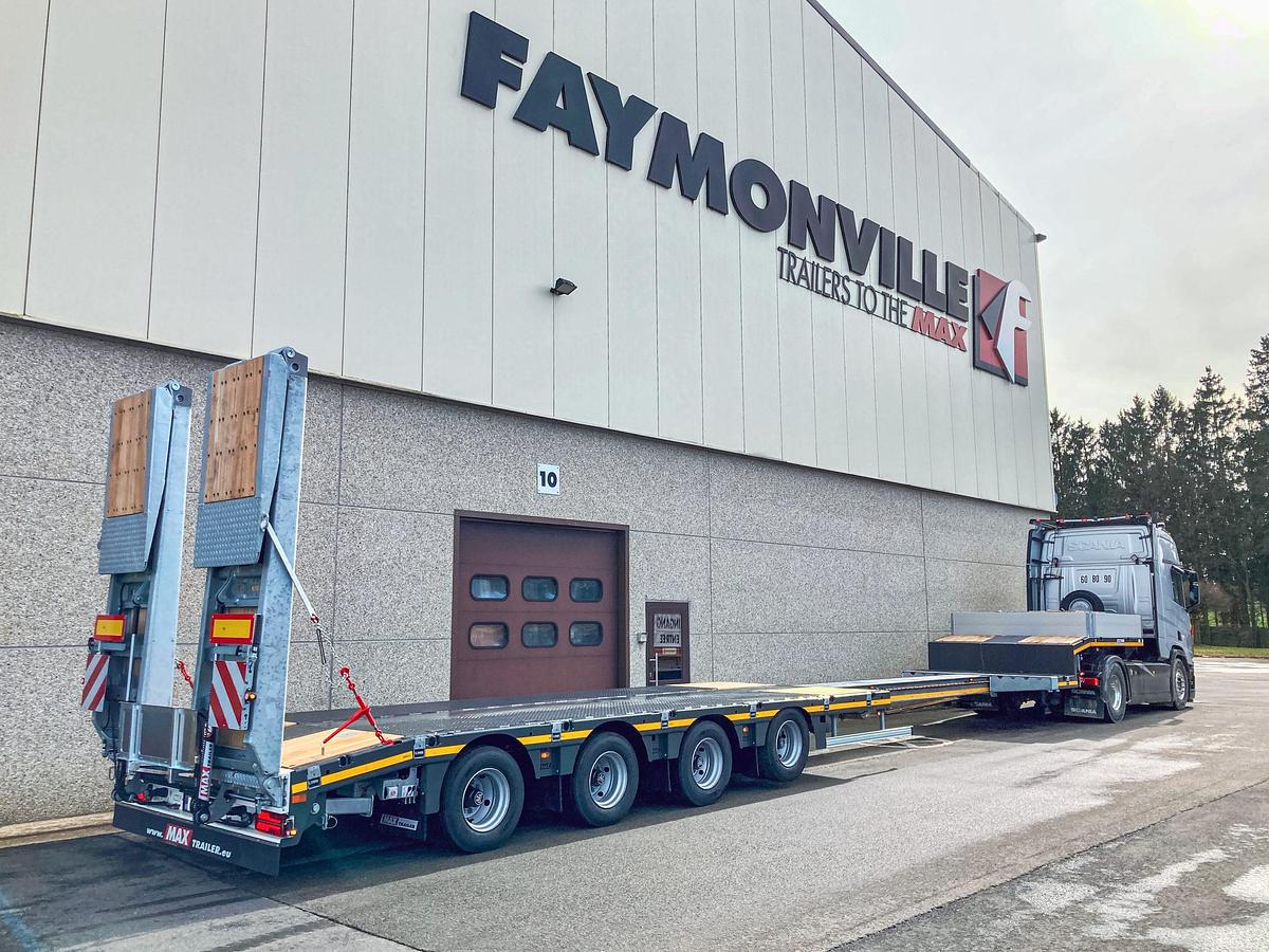 Used MAX 4 axle step frame low loader