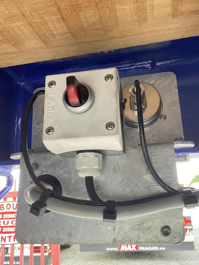 NEW MAX210 POWER STEERED EXTENDABLE