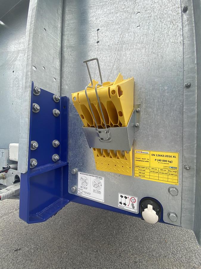 NEW MAX210 POWER STEERED EXTENDABLE