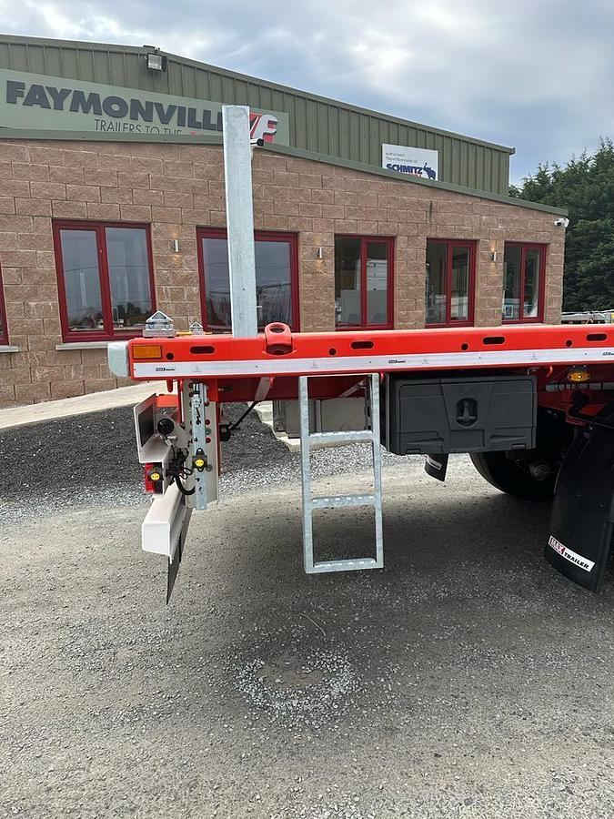 NEW FAYMONVILLE MAX FLAT TRAILER
