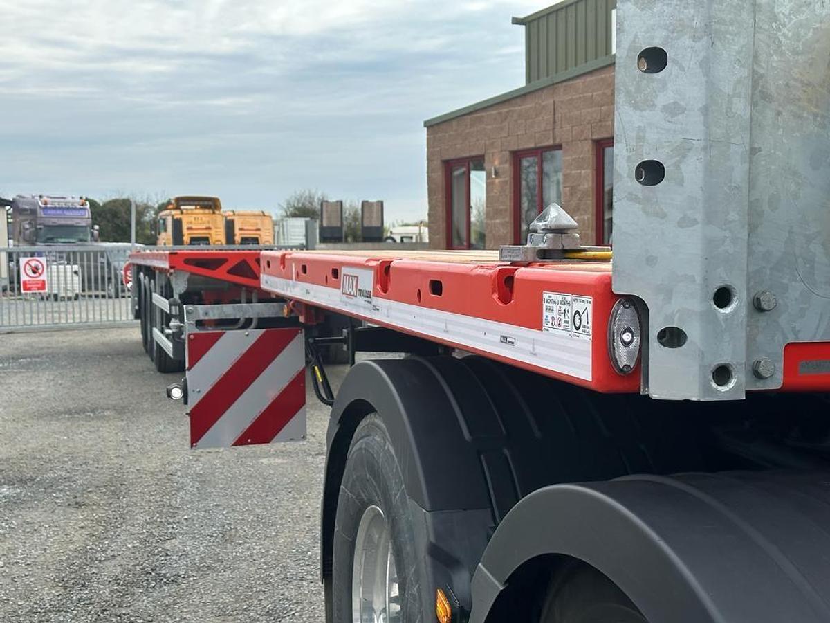 NEW FAYMONVILLE MAX FLAT TRAILER