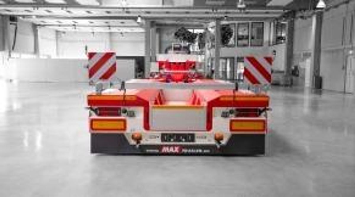 MAX710 lowbed trailer