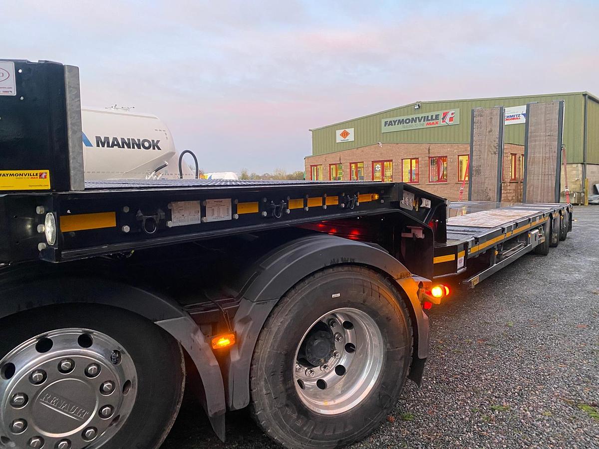 Used 2024 FAYMONVILLE TRAILER 