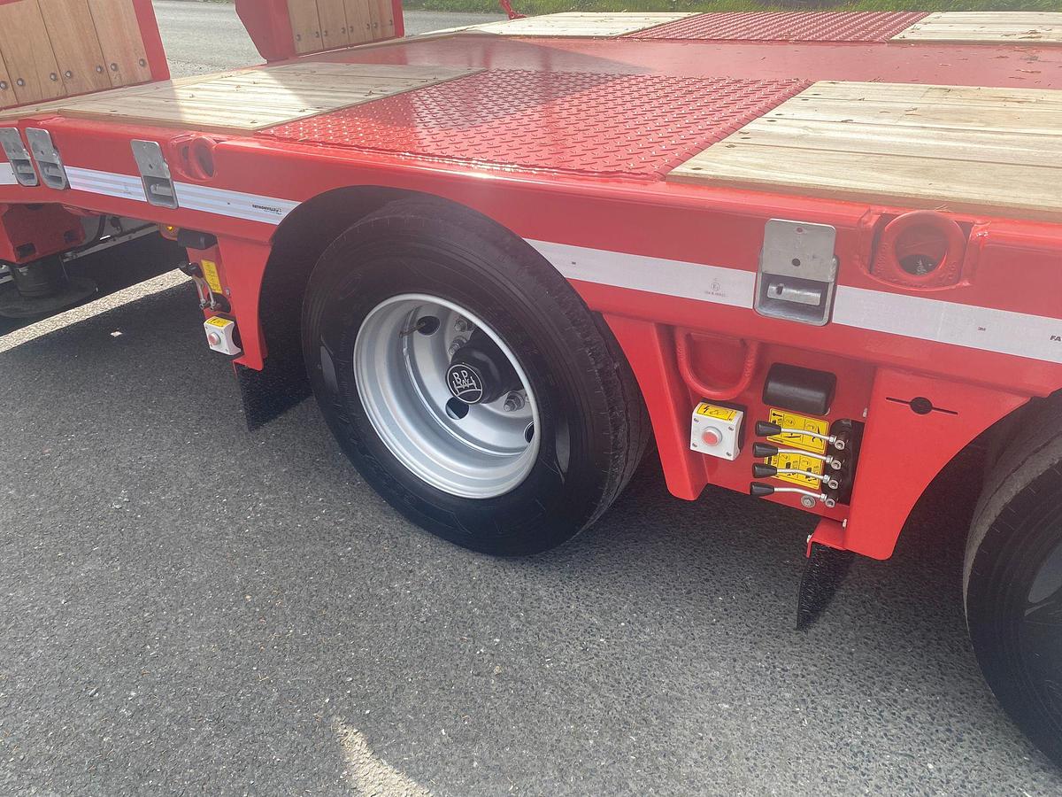 Used BRAND NEW UNUSED Faymonville MultiMAX