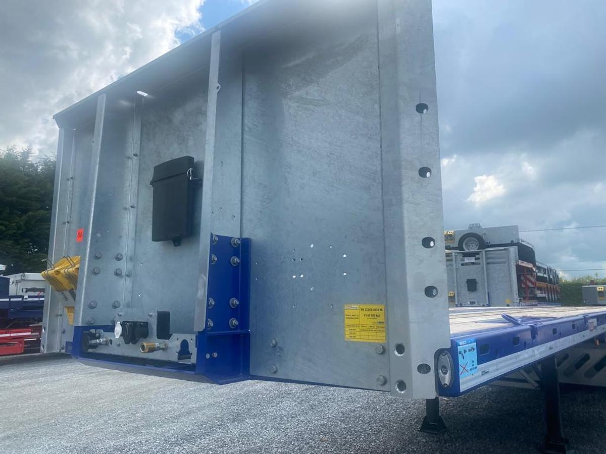 Used MAX Trailer Flat Trailer.