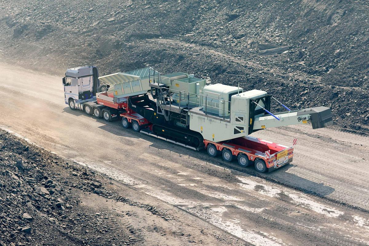 MAX710 lowbed trailer