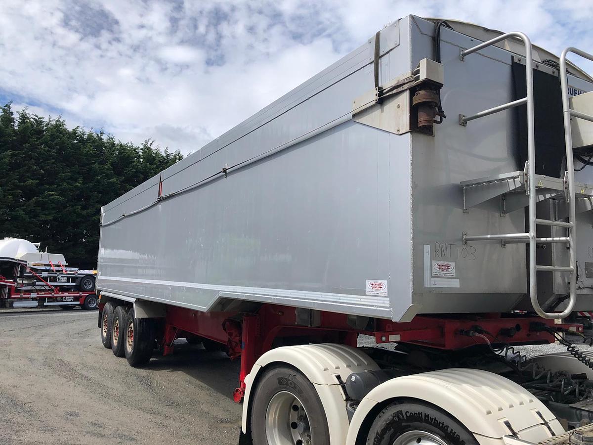 Used 2009 Fruehauf BULK TIPPING TRAILER