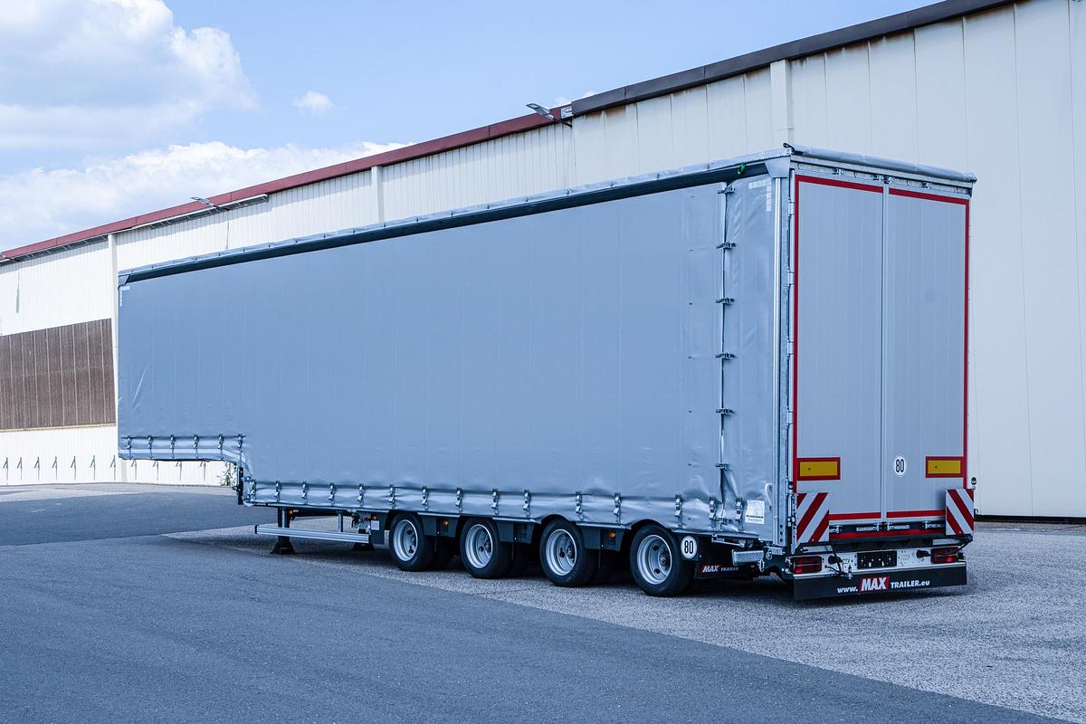 MAX Trailer with curtainsider body 
