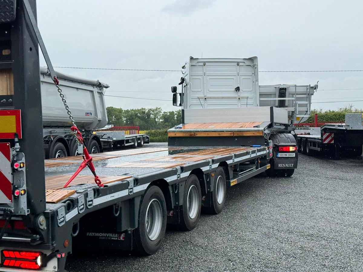 Faymonville 9ft wide 3 axle