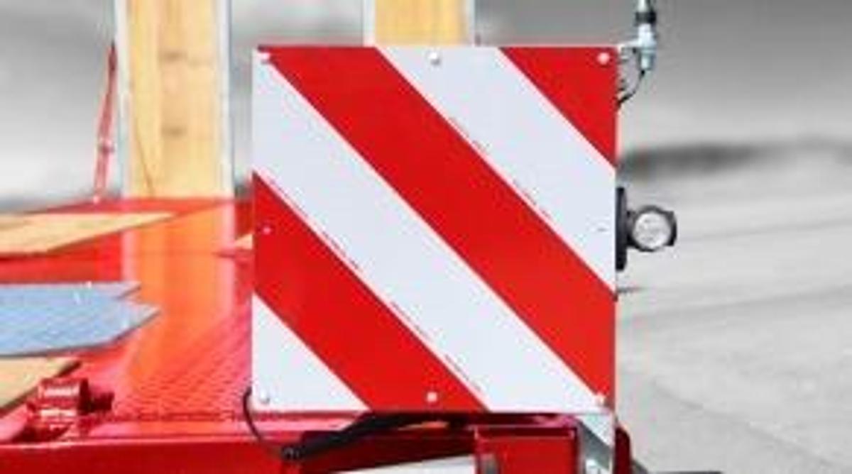 MAX600 turntable trailer