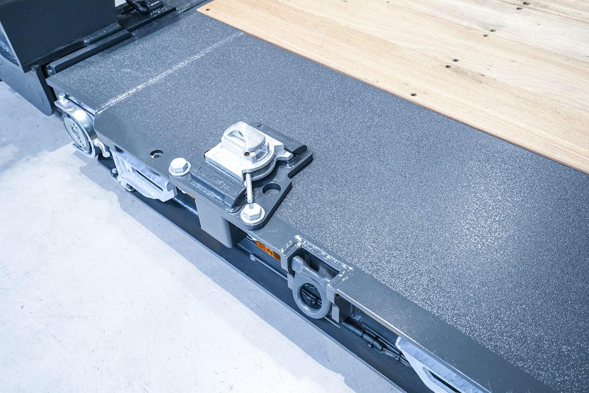 Faymonville MAX Trailer MAX510 3 axle low bed