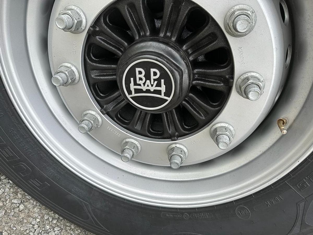 NEW FAYMONVILLE MAX FLAT TRAILER