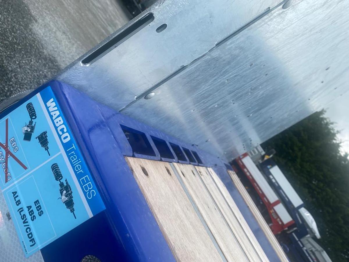 Used MAX Trailer Flat Trailer.