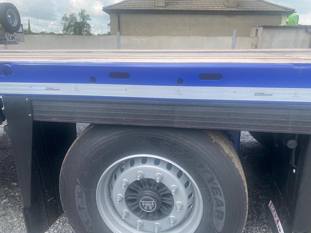 Used MAX Trailer Flat Trailer.