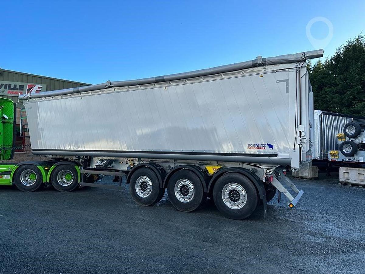 NEW Schmitz 70 Cubic YD Bulker