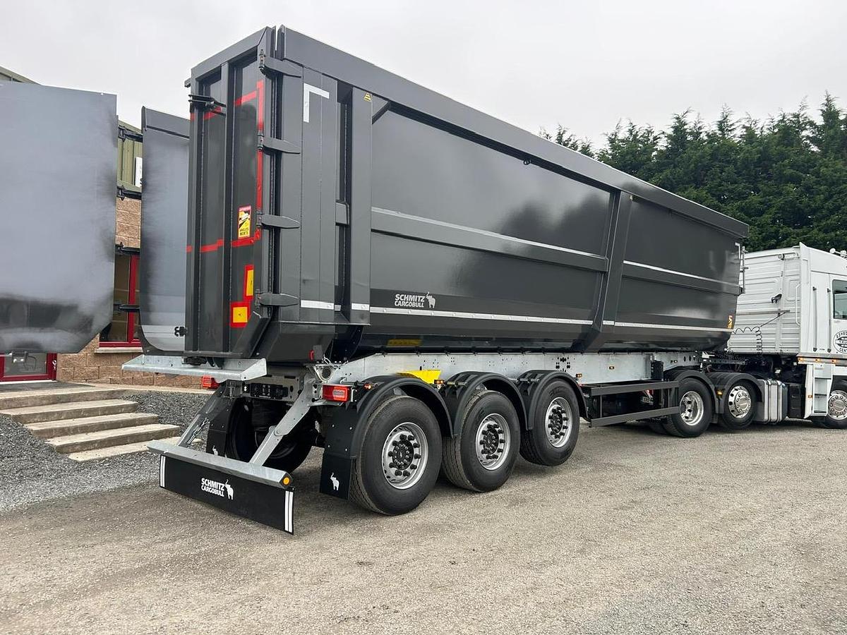 NEW SCHMITZ 10.5m STEEL SCRAP BULK TIPPING TRAILER 