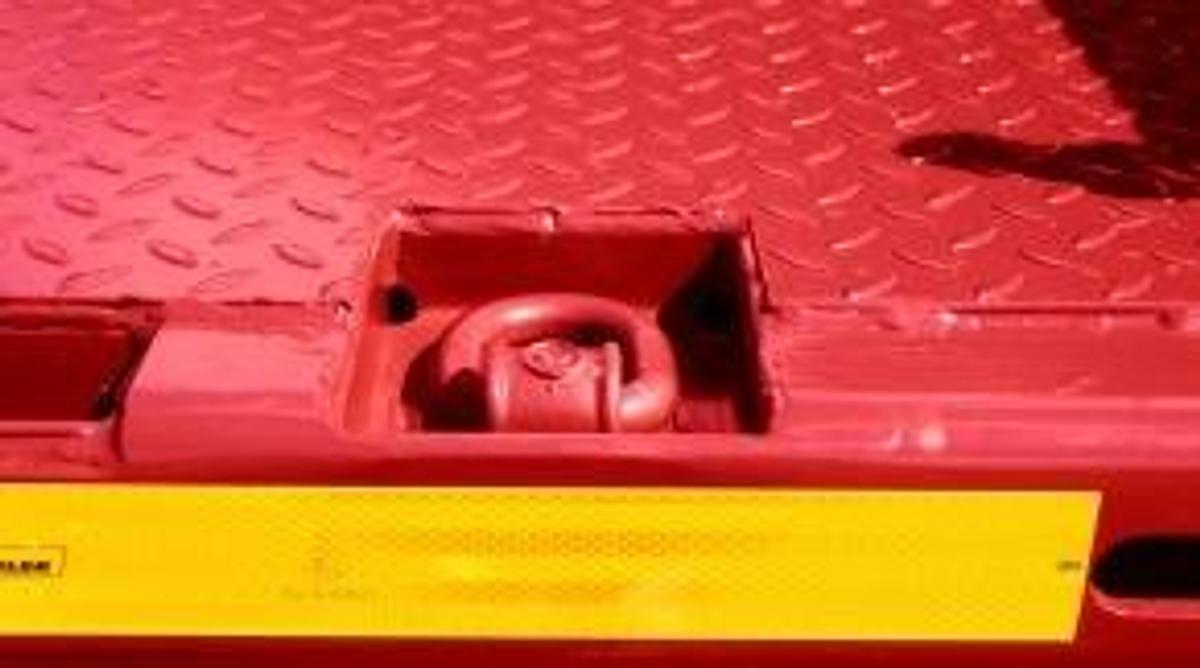 MAX600 turntable trailer