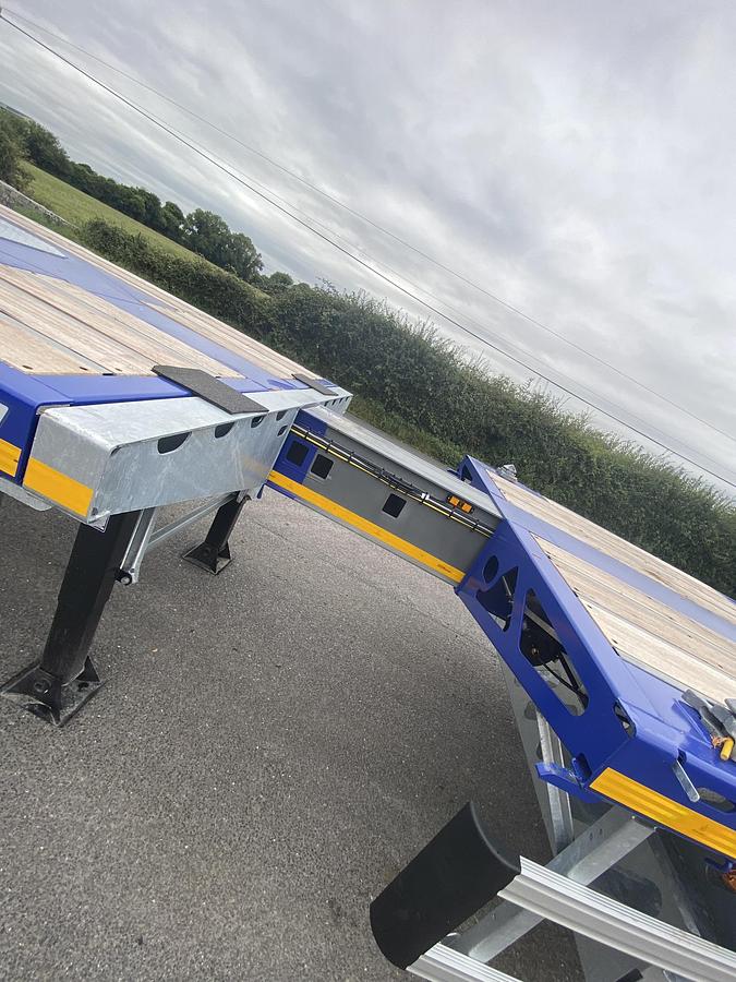 NEW MAX210 POWER STEERED EXTENDABLE