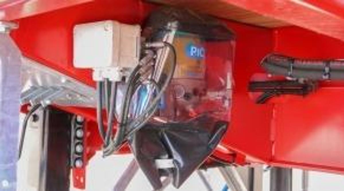 MAX200 flatbed trailer