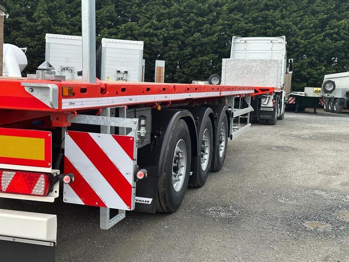 NEW FAYMONVILLE MAX FLAT TRAILER