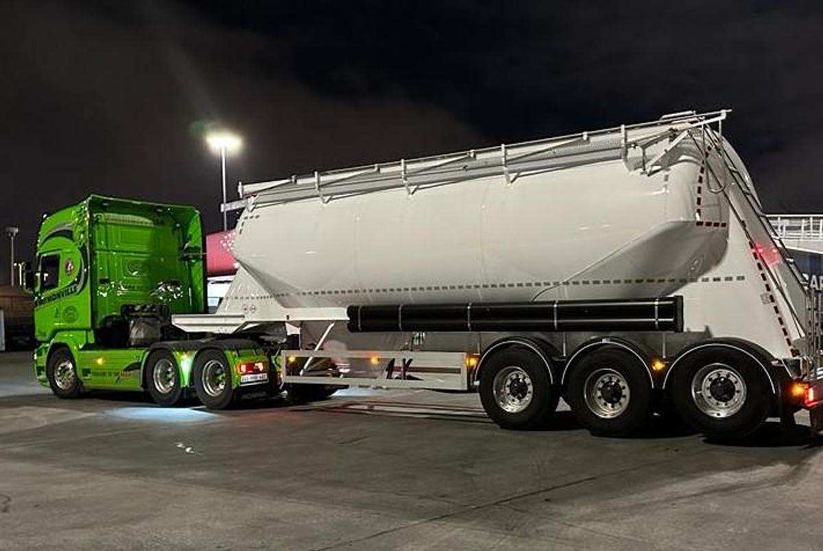 Used New Unused Feldbinder Bulk Silo Tanker