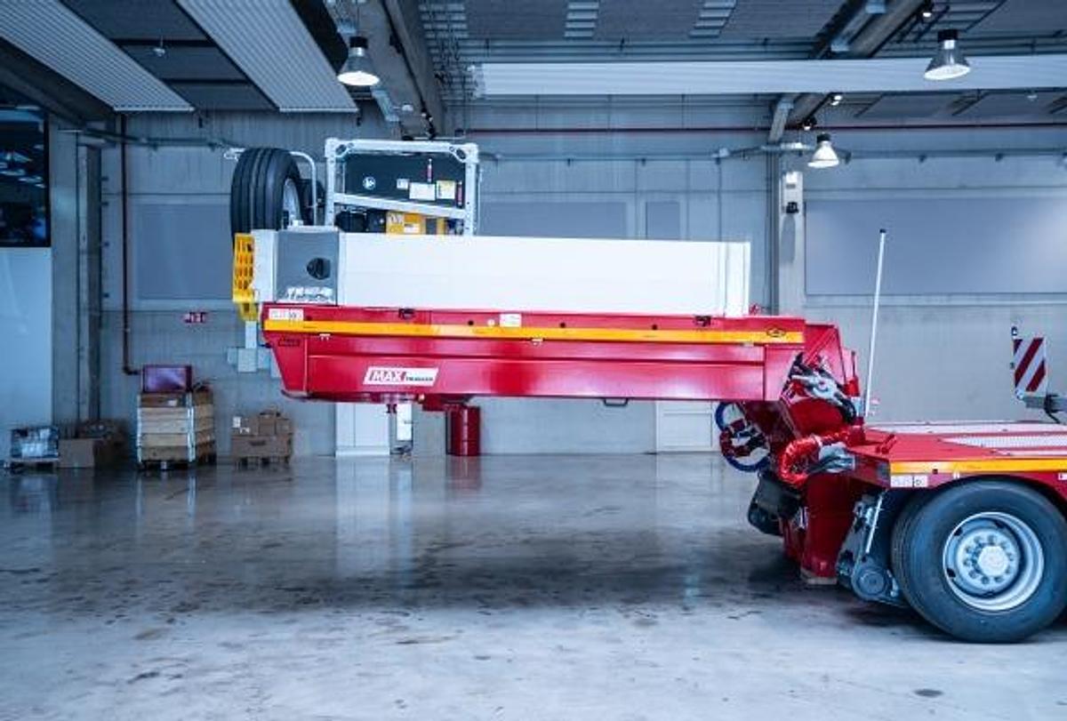 MAX710 lowbed trailer