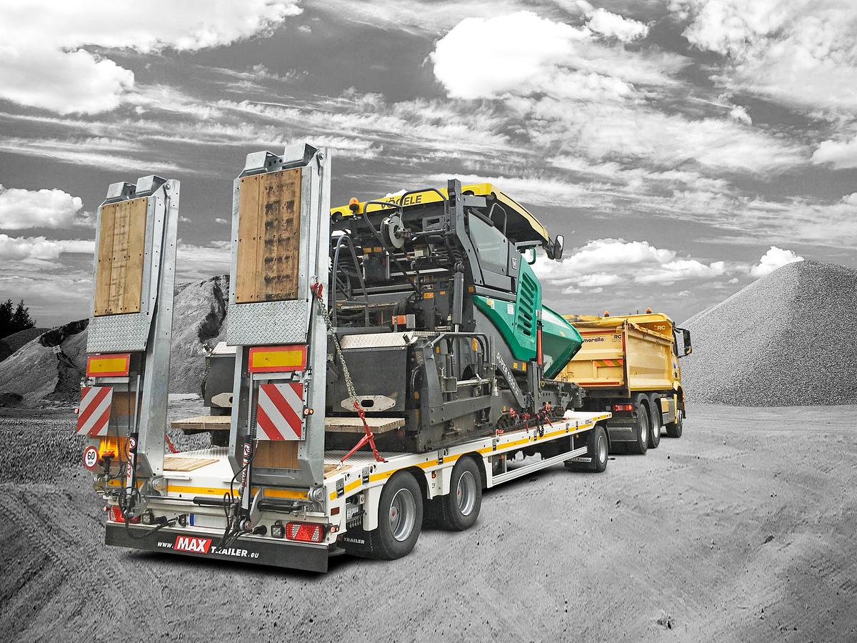 MAX600 turntable trailer