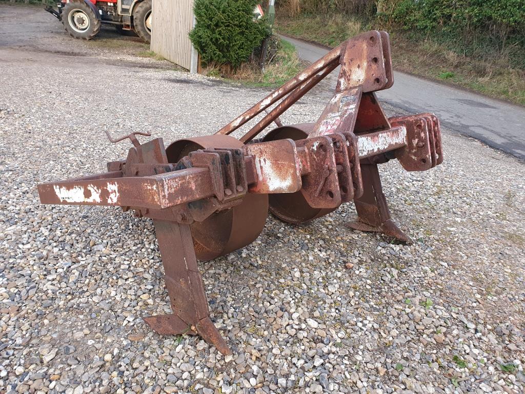 Used Taylor-Gent Twin Leg Flat-Lift Subsoiler