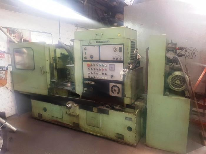 Used 1990 TOS OFA 32A Gear Hobbing Machine