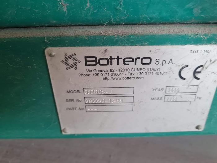 Usato Tavolo da taglio automatico per vetro monolitico BOTTERO 352 BCS - Jumbo
