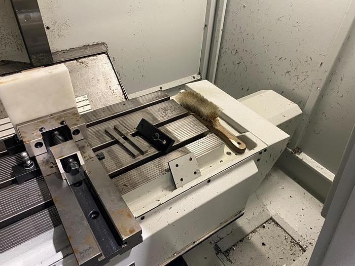 Used 2001 Bridgeport VMC 500XP Vertical Machining Center