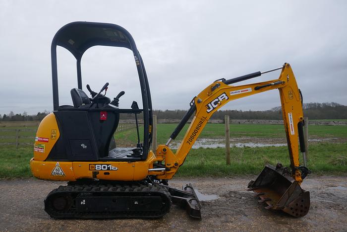 Used 2016 JCB 8018 CTS