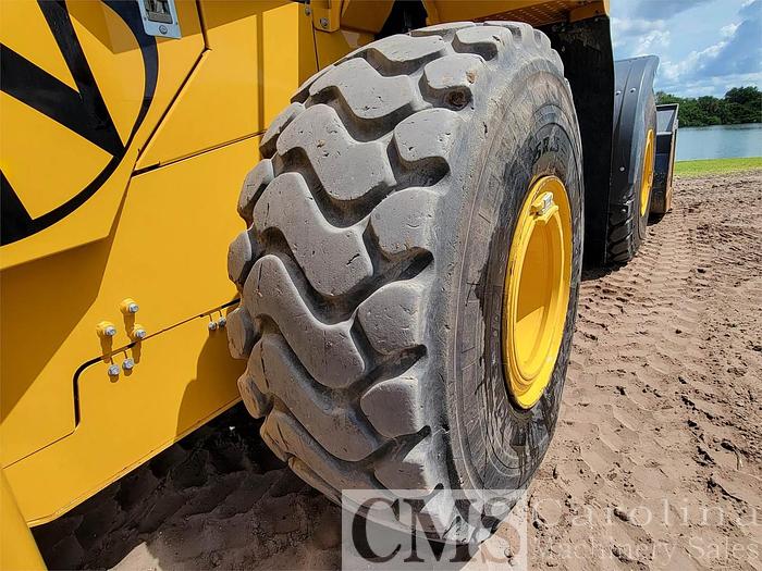 Used 2021 Jon Deere 744L Wheel Loader