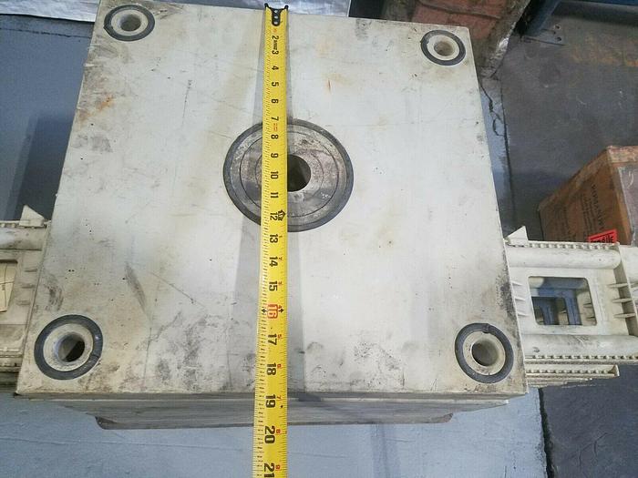 Used 470 MM Gasketed Filter Press Plates - Set of 7 one price! Filterpress