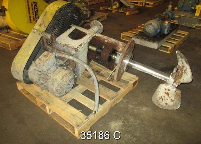 Used 4500 Gallon Stainless Steel Vertical Tank, 100" x 132" Straight Side #35186