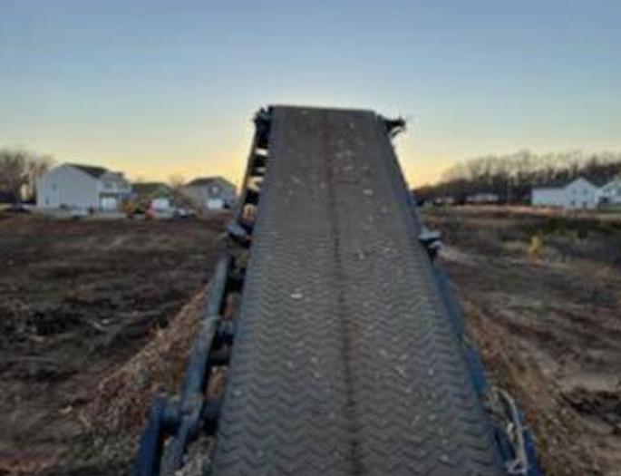 Used 2014 Peterson 4810B On Tracks