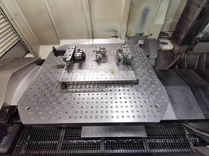Gebraucht 5-Achsen-Bearbeitungszentrum  DECKEL MAHO - DMC 200 U