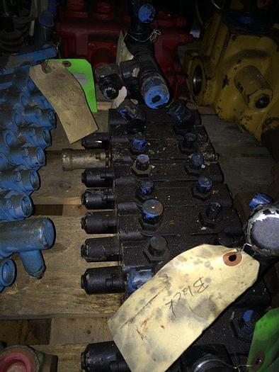 Used 0 Ingersoll-Rand 50623545R-NH-MP 9 Spool Husco Valve