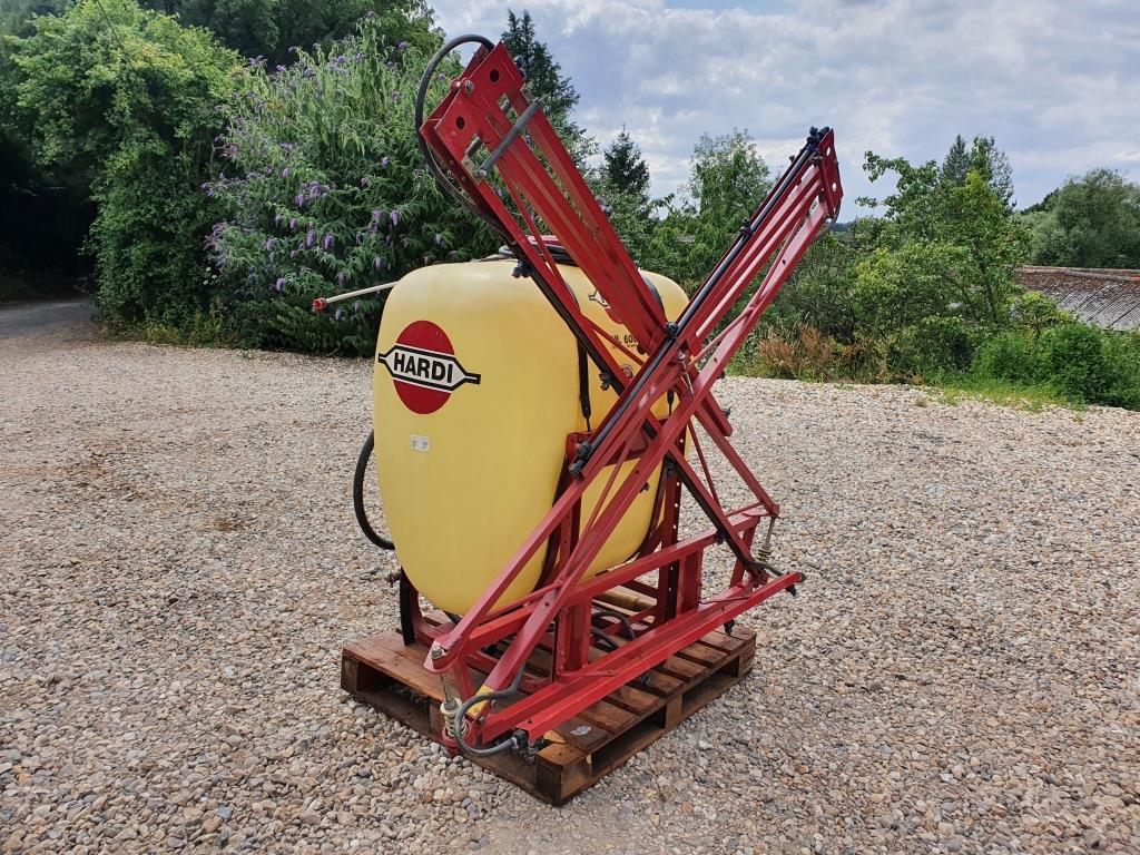 Used Hardi NL600 Sprayer for Sale at LBG Machinery, Ltd.