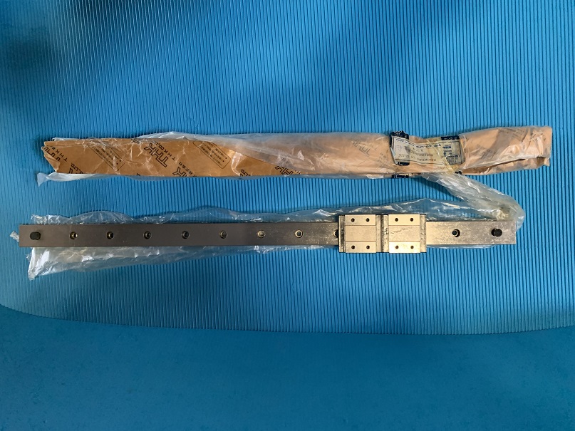 Used IKO Nippon Thompson Miniature Linear Motion Guide RSR12WUU+47OL