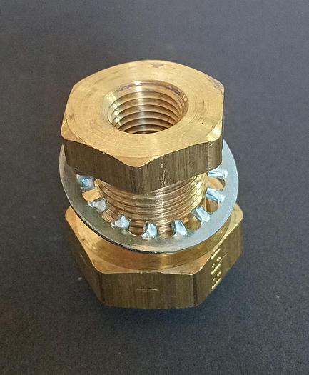 Adaptador Reto para Transporte de Fluido Caterpillar 9M-7357