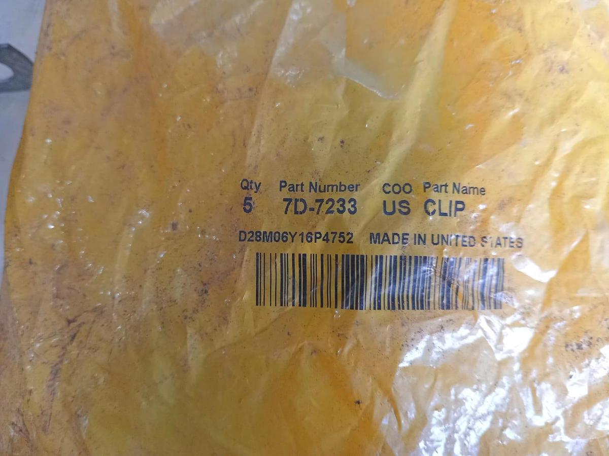 Clipe Caterpillar 7D-7233