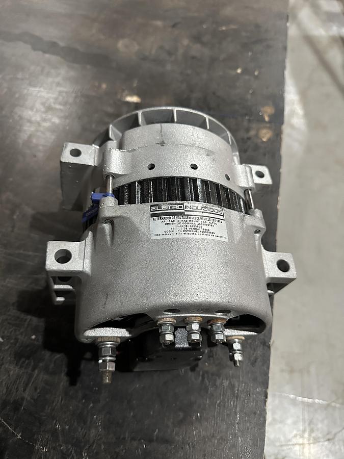 Remodelado Alternador de Voltagem Leece Neville Prestolite Pad Mount 28V 140A